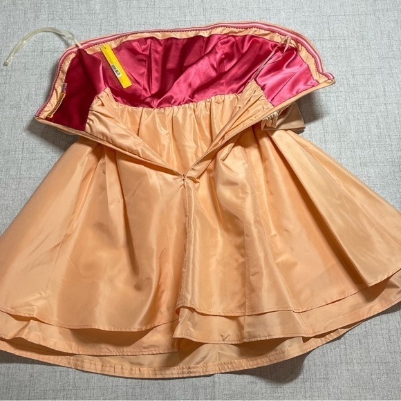 ALICE + OLIVIA silk peach short strapless dress with big bow. New w/tags. size 2 - Picture 4 of 16
